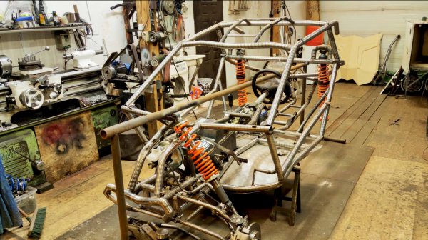 Начинаем красить