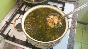 Рецепт вкусного супа. Куриный суп с перловкой. Суп из домашней курицы с перловой крупой.