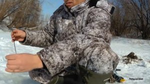 Налим на живца зимой. 2 сезон. 9 серия.(Закрытие сезона рыбалки на налима. Поймать рыбу без удочки)