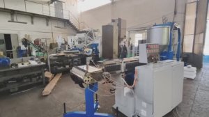 Экструдер со щелевой головкой для изготовления листа из ПВХ-пластиката