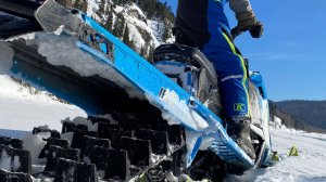 Первый выезд после утиля на горном снегоходе.