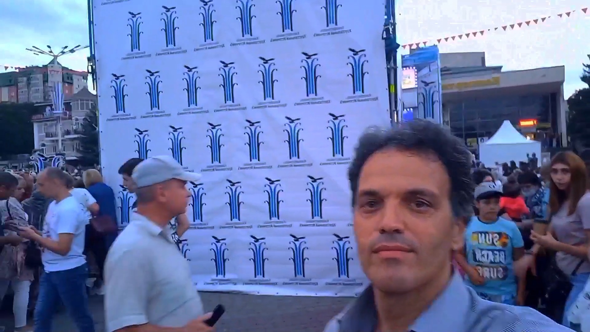 На фестивале популярных киножанров Хрустальный ИсточникЪ 2021 смотреть онлайн