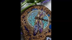 Варежки с вышивкой.