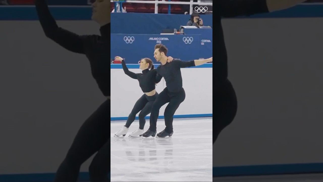Laurence Fournier Beaudry & Guillaume Cizeron  Train On Olympic Ice At #MilanFigureSkating