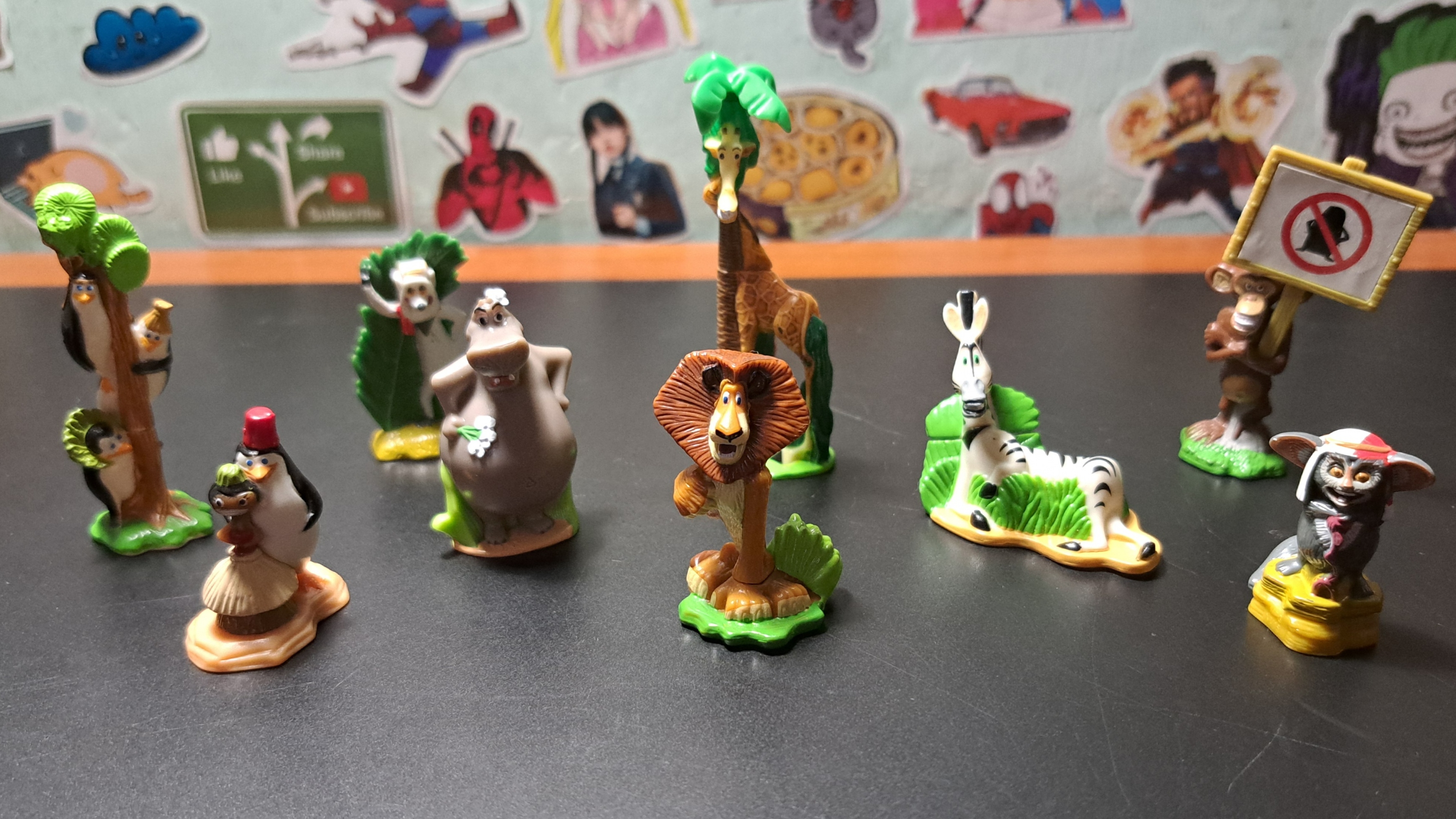 МАДАГАСКАР 2 из Киндер-Сюрпризов | Обзор коллекции 2008 года / Путешествие в прошлое!