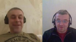 Развлекается внук