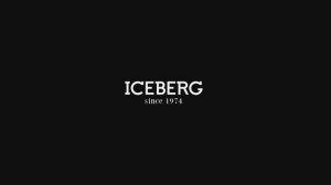 Показ женской коллекции Iceberg осень-зима 2021-2022