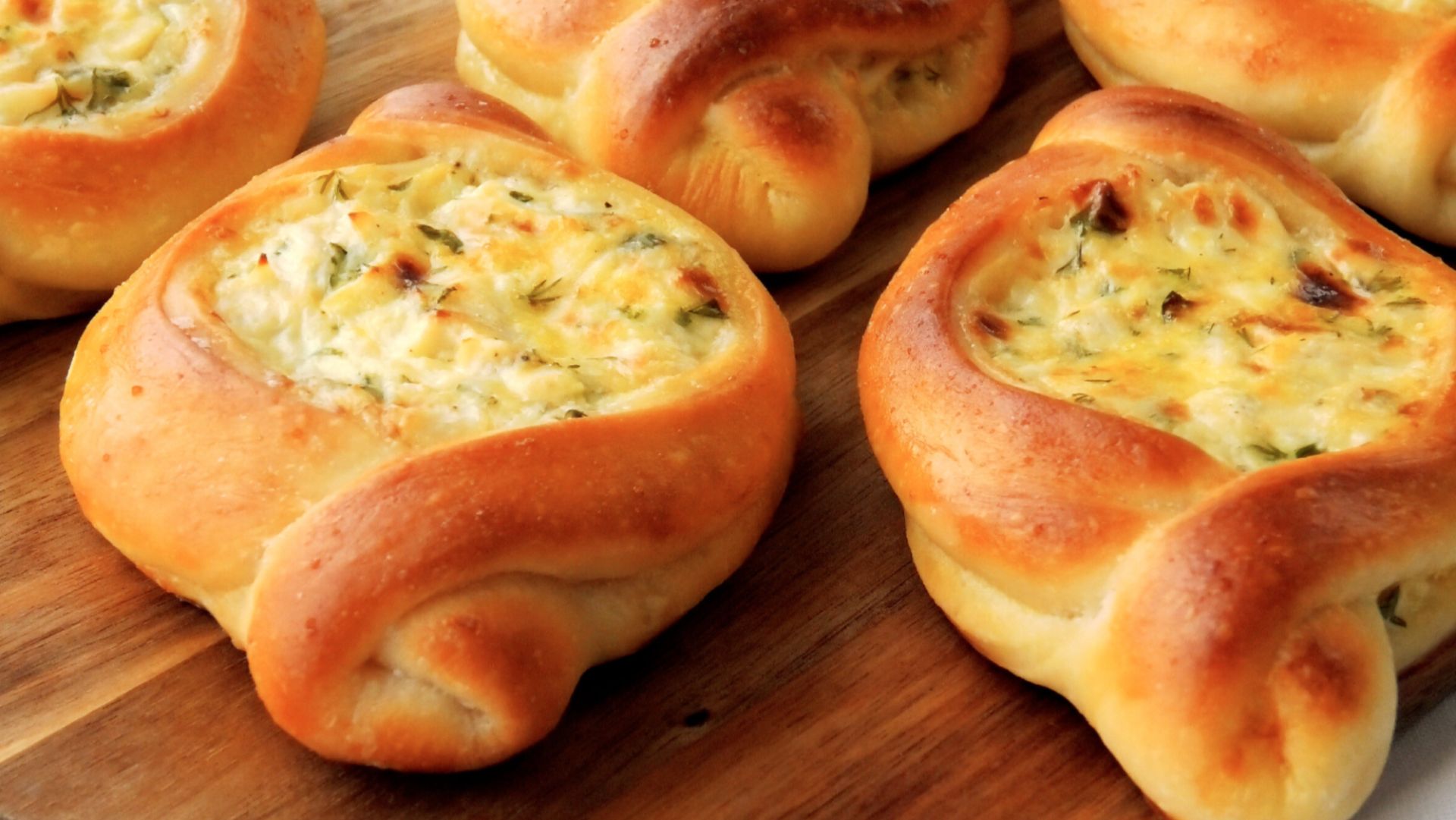 Сказочно вкусные открытые пироги с курицей и сыром смотреть онлайн