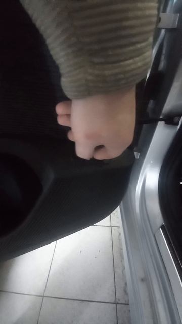 Skoda Octavia A8. Привод багажника как с завода!