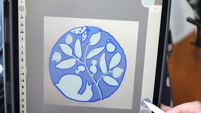 композиция в круге - улитка и ветка версия