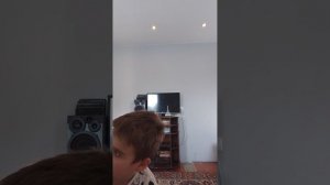 никогда не оборачивайся к ЫРКЕ особенно когда их ДВЕ!