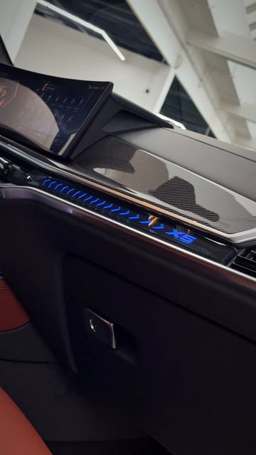 Как к нам заезжал BMW X5 40d / А подробнее о его комплектации смотрите в обзоре на нашем канале смотреть онлайн