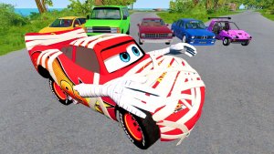 МУЛЬТИКИ ПРО МАШИНКИ: Молния Маккуин и безумные виражи — кто доедет до финиша?