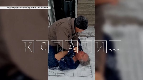 Директор ДК заселился в чужой дом, с пришедшим хозяином вступил в драку и стал угрожать ножом