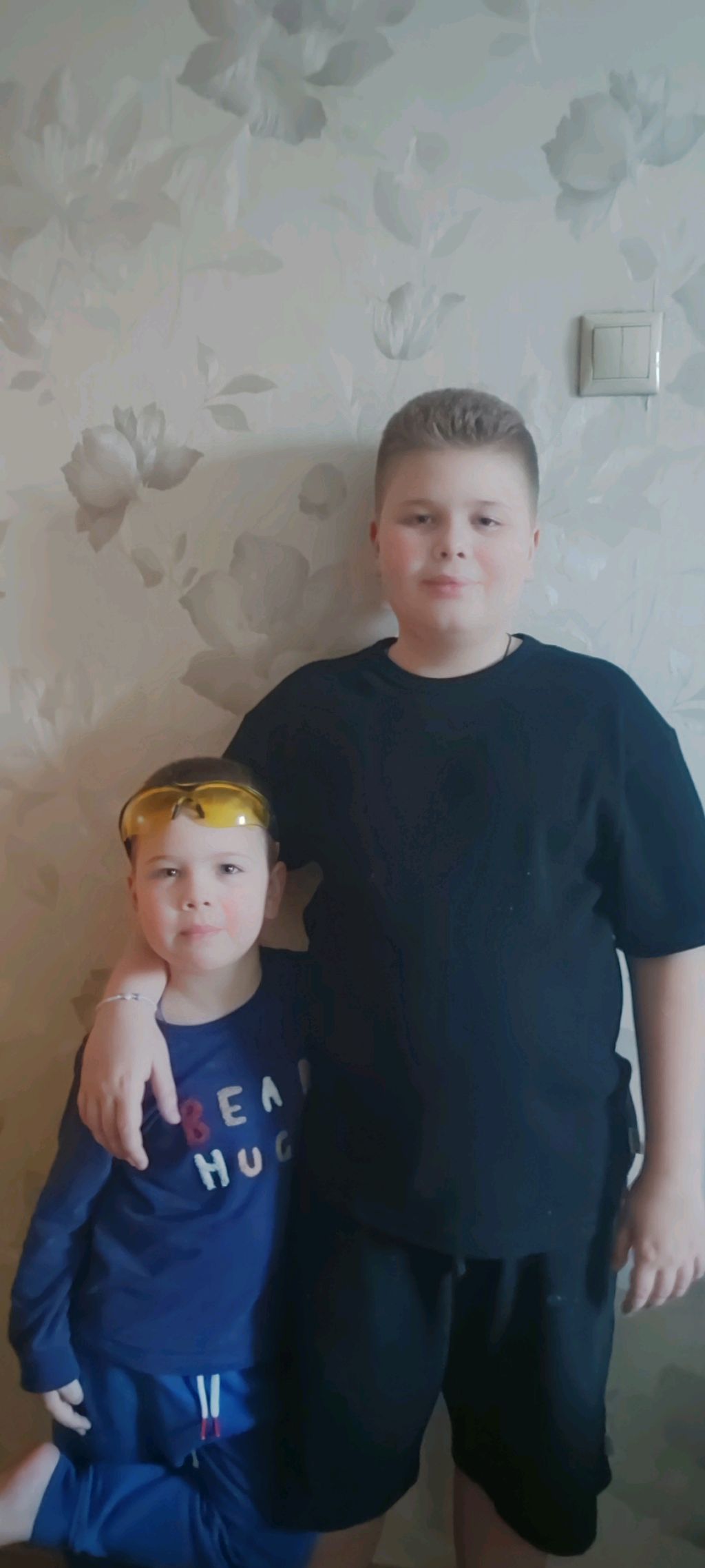 со мной сегодня брат смотреть онлайн