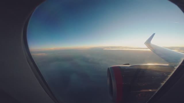 How to Turn your Travel VIDEOS into MOVIES (Solo) смотреть онлайн