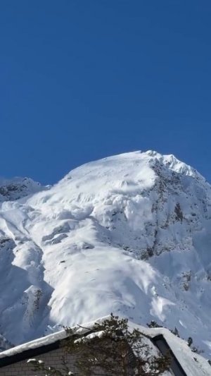 Принудительный спуск лавины. Южное Приэльбрусье.