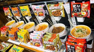 Неограниченное количество начинок бесплатно! Удивительный круглосуточный магазин рамэна в Корее