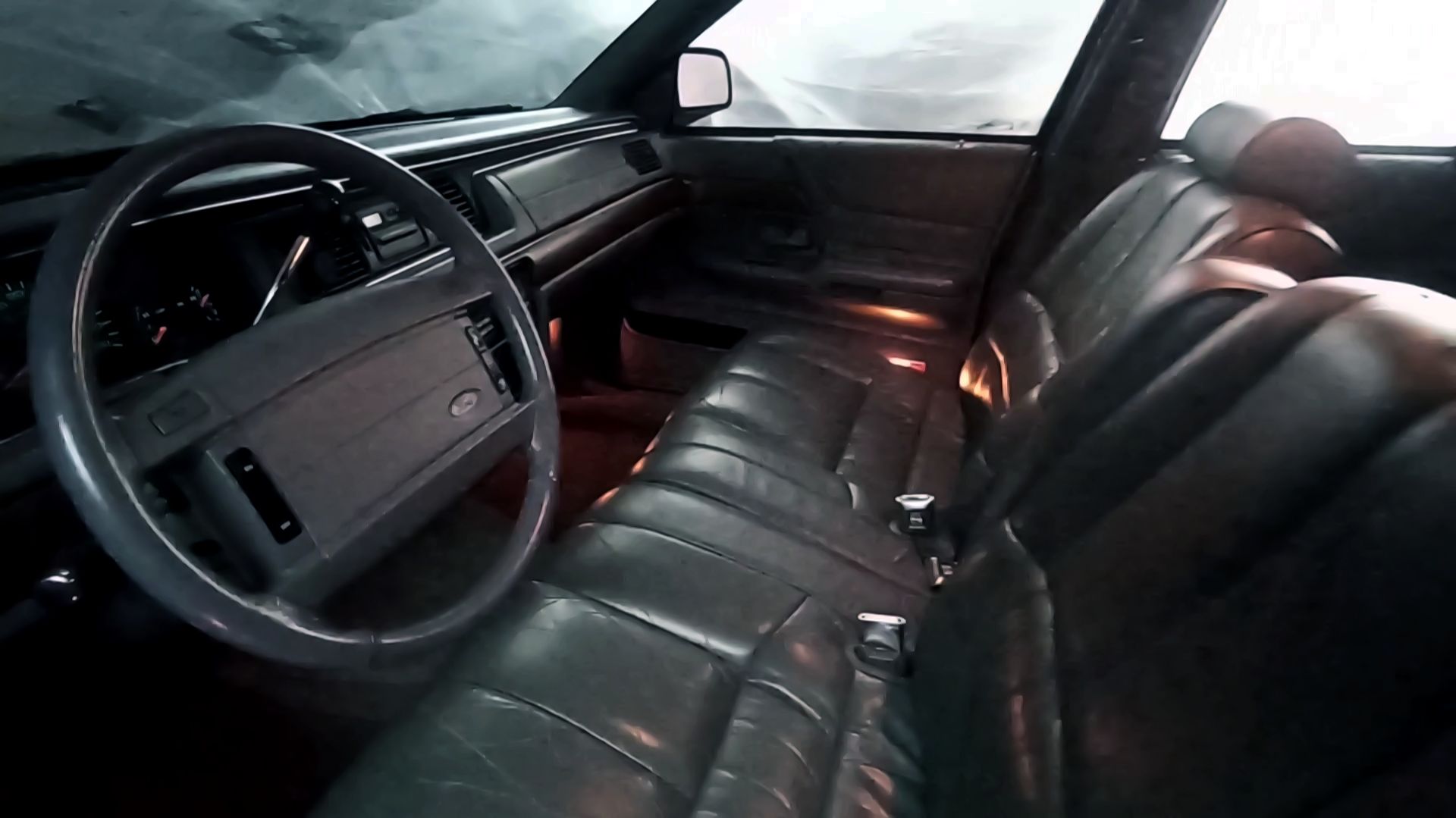 Ford Crown Victoria '1993 Холодный пуск смотреть онлайн