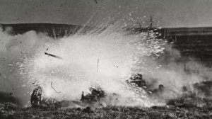 Немцы СМЕЯЛИСЬ над этим танком, пока он одним выстрелом не снёс бетонный дот толщиной