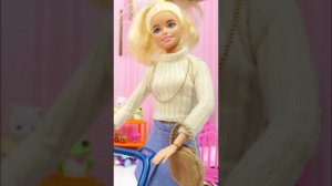 Трогательный момент: Барби заботится о новорождённом крохе 🥰 #Barbie #длядетей #shorts