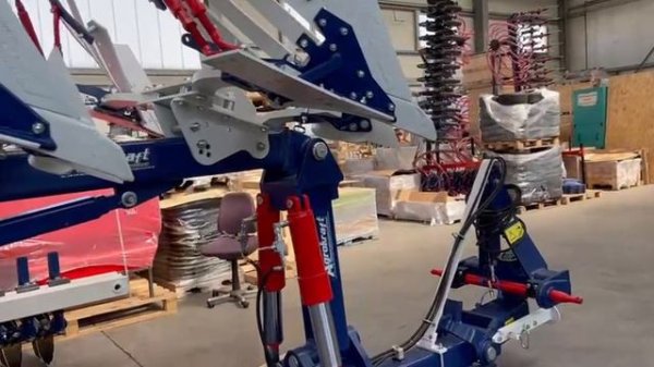 Плуги 3+1 и 7+1: в наличии на складе в Германии. Связь +79881656128