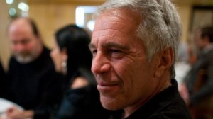 «План исчезновения детей»: в файлах Эпштейна найдены его тесные связи с Киевом