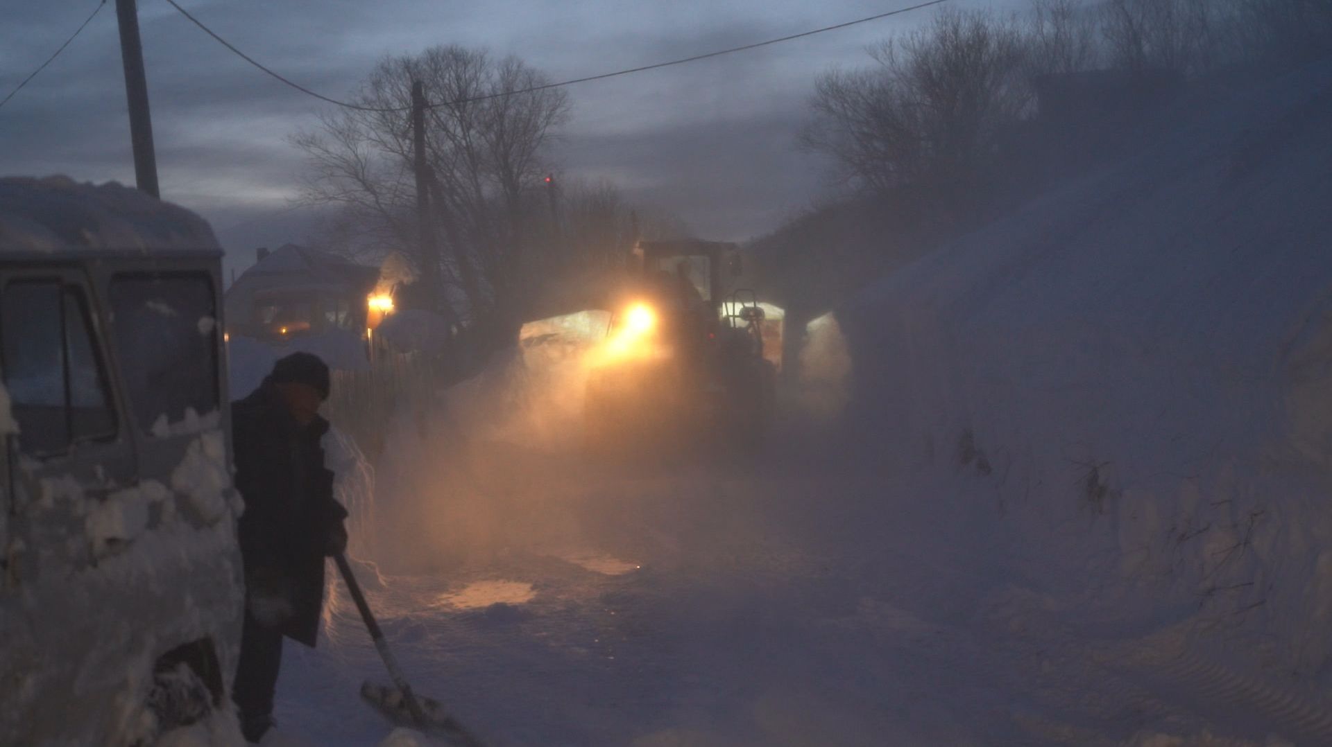 СНЕЖНЫЙ ФРОНТ смотреть онлайн