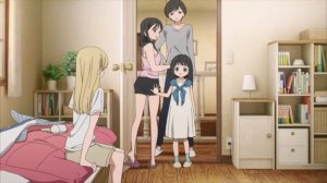 Когда сестрёнка бьёт себя по попе, получается такой звук) "Школьная Fорма Акэби"