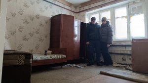 КУПИЛИ КВАРТИРУ В РОССИИ/ПОЛОЖИЛИ В БОЛЬНИЦУ/СПАСАЕМ ПЧЁЛ/ЗИМА В ДЕРЕВНЕ