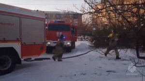 Пожар вместо завтрака: огнеборцы предотвратили беду в Снежном