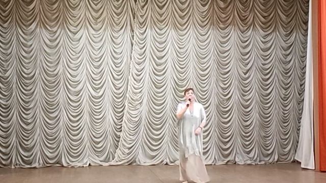 "Одна снежинка ещё не снег.."Пою о любви♥️Запись с концерта "Февраль" смотреть онлайн