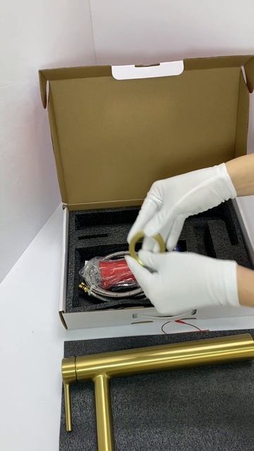 Золото, которое выглядит современно — RAGLO R20-15-03 смотреть онлайн