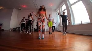 Шафл —  красивый и энергичный танец. Shuffle is a beautiful and energetic dance #Танцы #Музыка