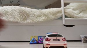 полиция против магнитного конструктора.mp4