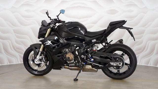 BMW S 1000 R vin WB10E5100P6G54114 смотреть онлайн