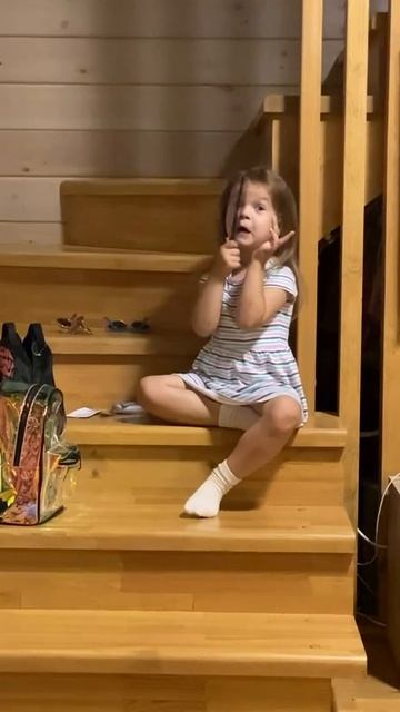 Девченки должны быть красивыми, а мальчишки умными