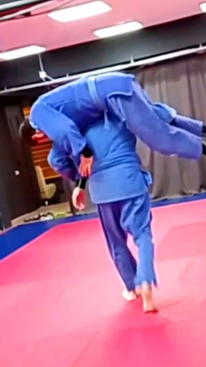 дзюдо 😂🤣