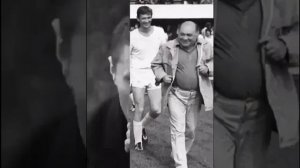 Нас никто никогда не любил и полюбит едва ли