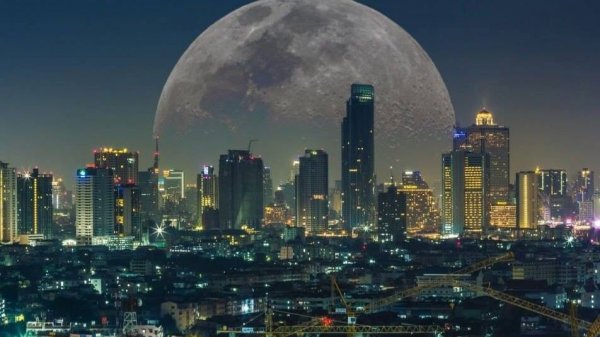 OMAR AND THE HOWLERS Full moon on main street