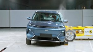 Краш-тест нового Geely EX5 EM-i 2025 года от Euro NCAP на CarMaps.Ru