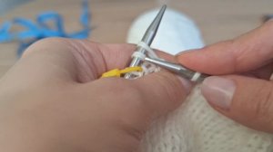 Мастер-класс по вязанию шапочки с пипкой