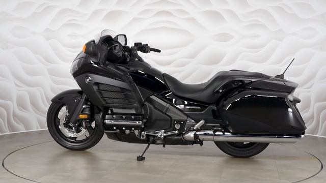 HONDA GL 1800 Gold Wing vin SC68-1100218 смотреть онлайн