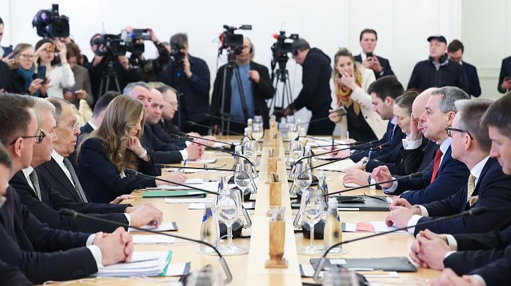 С.В.Лавров с Действующим председателем ОБСЕ и Генеральным секретарем ОБСЕ, Москва, 6 февраля 2026 смотреть онлайн