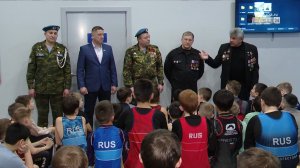 Ветераны боевых действий провели для братских школьников «Урок мужества» с выставкой оружия