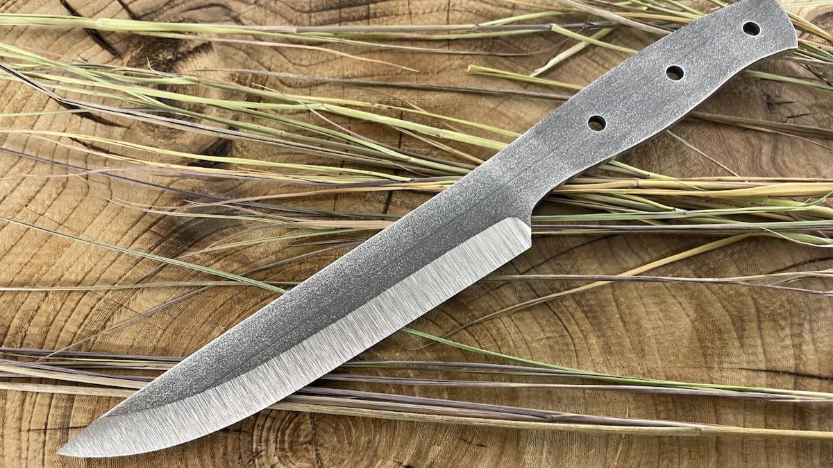 Кухонные клинки из VG-10 с новыми спусками смотреть онлайн