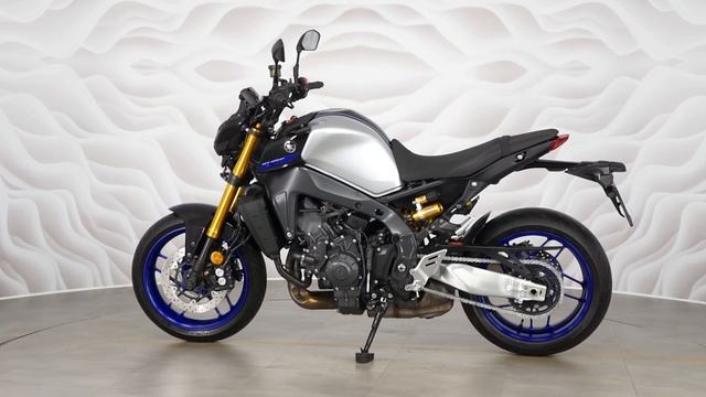 Yamaha MT-09 (FZ-09) vin RN69J-002421 смотреть онлайн
