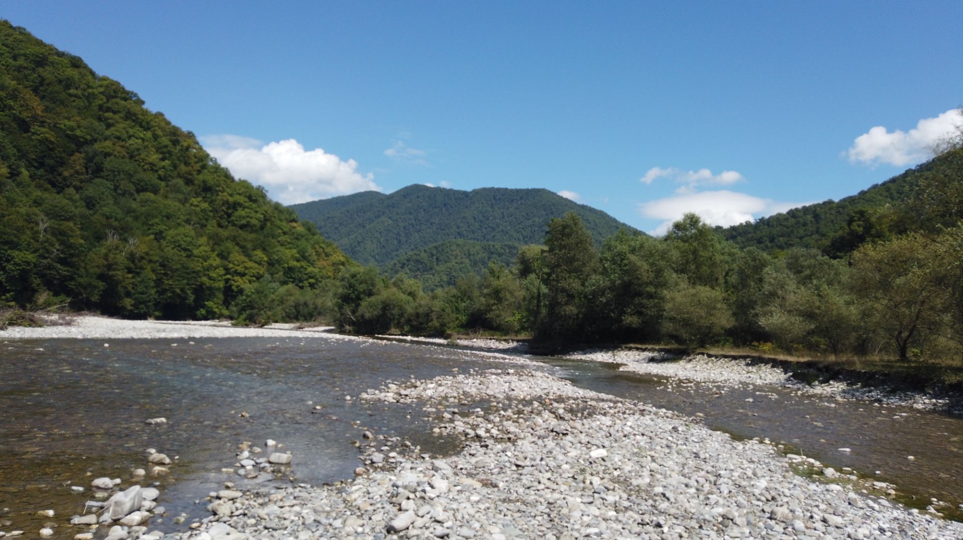 Как живут горные селения Сочи. Мост страха. Отрадное и река Шахе. смотреть онлайн