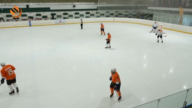 Настоящие хоккейные баталии провели на арене «Локо-Лед» смотреть онлайн