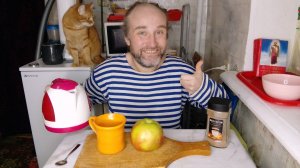 завтрак с Рыжулей. сходил в храм. ставьте ракеты. мукбанг. обжор. еда на камеру. диета. шизофрения.